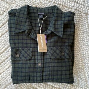 NWT Patagonia Fjord Flannel - medium